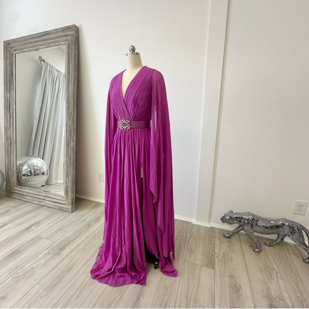 Elie Saab
Pleated V-Neck Belted Slit Silk Dress - Picture 9 of 16